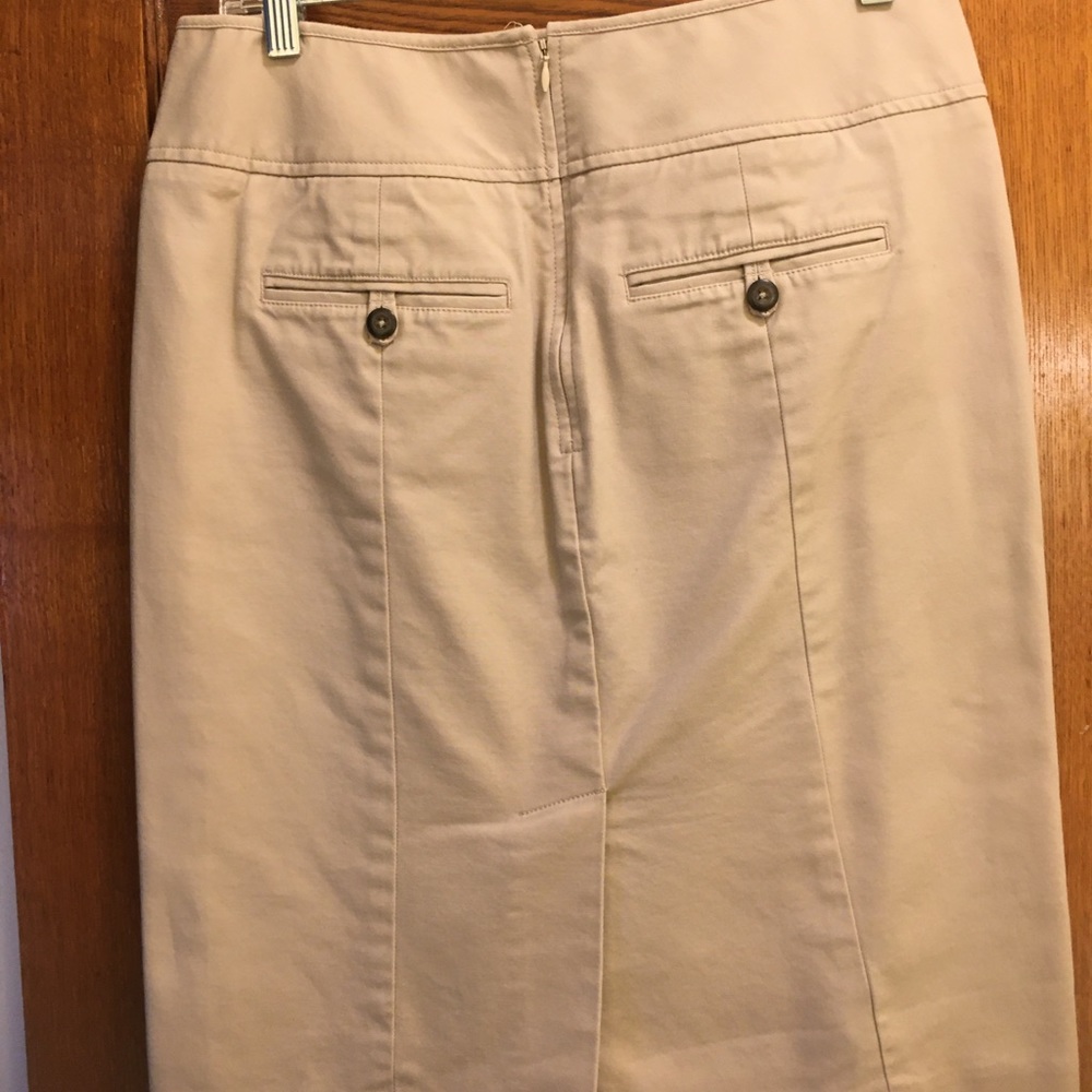 GAP Pencil Skirt - Picture 2 of 6